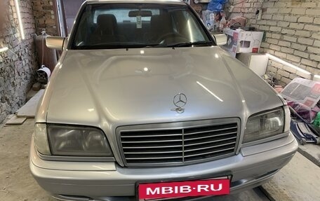 Mercedes-Benz C-Класс, 1998 год, 350 000 рублей, 6 фотография