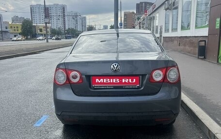 Volkswagen Jetta VI, 2010 год, 910 000 рублей, 5 фотография