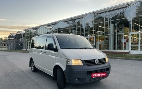 Volkswagen Transporter T5 рестайлинг, 2004 год, 1 490 000 рублей, 5 фотография