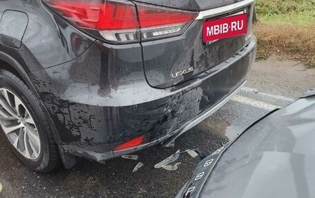 Lexus RX IV рестайлинг, 2020 год, 4 600 000 рублей, 5 фотография