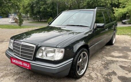 Mercedes-Benz E-Класс, 1993 год, 1 150 000 рублей, 2 фотография