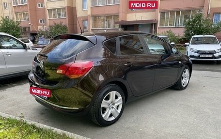 Opel Astra J, 2013 год, 975 000 рублей, 6 фотография