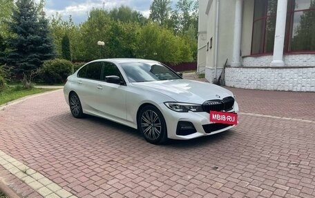 BMW 3 серия, 2019 год, 3 000 000 рублей, 3 фотография