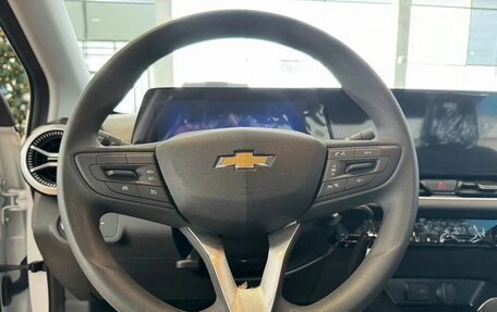 Chevrolet Monza, 2023 год, 1 950 000 рублей, 19 фотография