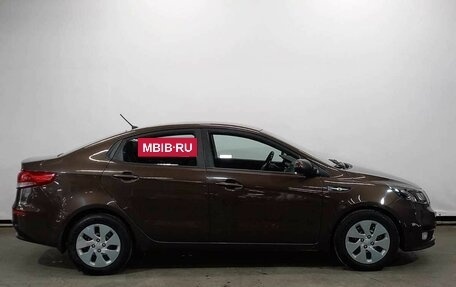 KIA Rio III рестайлинг, 2016 год, 900 000 рублей, 4 фотография