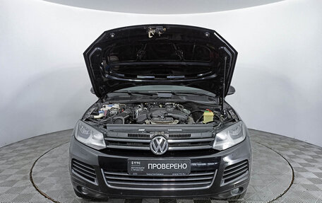 Volkswagen Touareg III, 2010 год, 2 329 000 рублей, 9 фотография