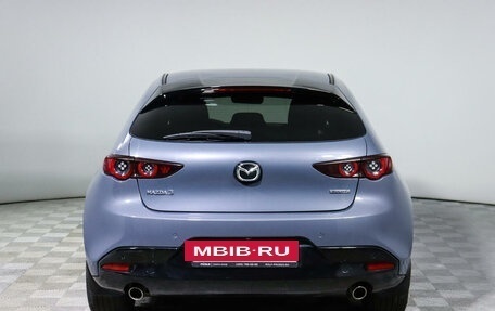 Mazda 3, 2019 год, 2 200 000 рублей, 6 фотография