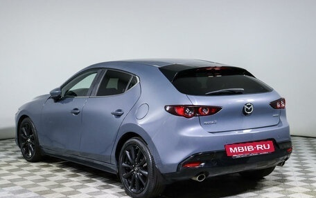 Mazda 3, 2019 год, 2 200 000 рублей, 7 фотография