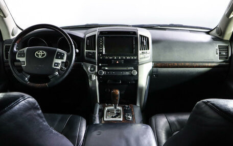 Toyota Land Cruiser 200, 2012 год, 3 000 000 рублей, 12 фотография