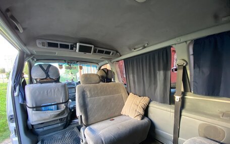 Toyota HiAce H100, 1999 год, 549 000 рублей, 12 фотография