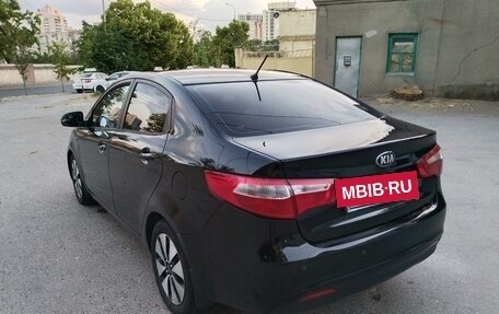 KIA Rio III рестайлинг, 2013 год, 980 000 рублей, 4 фотография