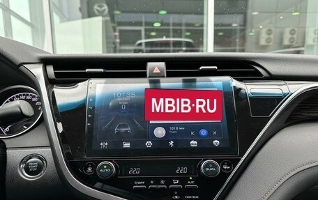Toyota Camry, 2018 год, 3 095 000 рублей, 13 фотография
