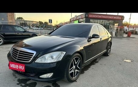 Mercedes-Benz S-Класс, 2005 год, 1 200 000 рублей, 1 фотография