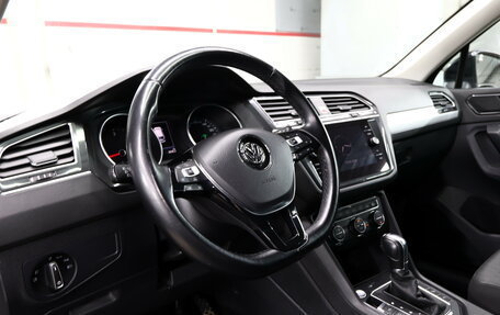 Volkswagen Tiguan II, 2017 год, 2 585 000 рублей, 9 фотография