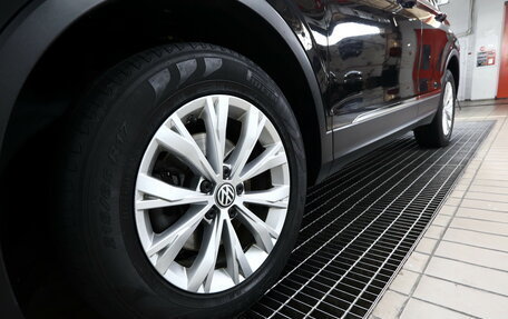 Volkswagen Tiguan II, 2017 год, 2 585 000 рублей, 14 фотография