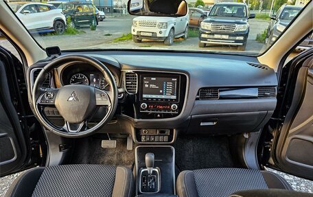 Mitsubishi Outlander III рестайлинг 3, 2021 год, 2 750 000 рублей, 11 фотография