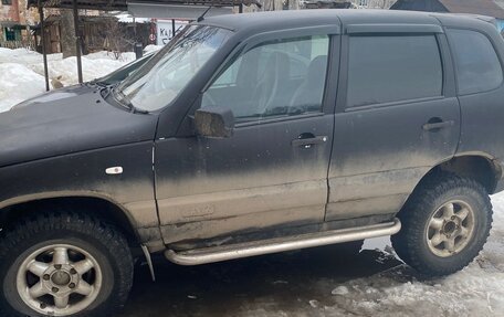 Chevrolet Niva I рестайлинг, 2003 год, 500 000 рублей, 2 фотография