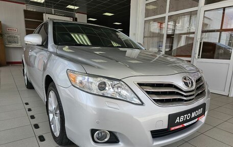 Toyota Camry, 2010 год, 1 785 000 рублей, 4 фотография