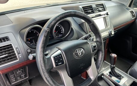 Toyota Land Cruiser Prado 150 рестайлинг 2, 2015 год, 4 280 000 рублей, 10 фотография
