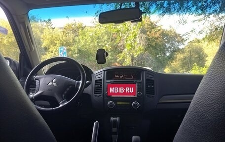 Mitsubishi Pajero IV, 2013 год, 3 000 000 рублей, 9 фотография