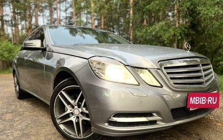 Mercedes-Benz E-Класс, 2012 год, 1 635 000 рублей, 2 фотография