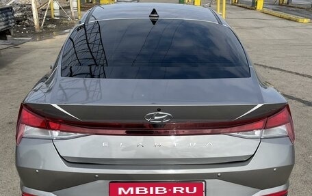 Hyundai Elantra, 2022 год, 2 630 000 рублей, 18 фотография