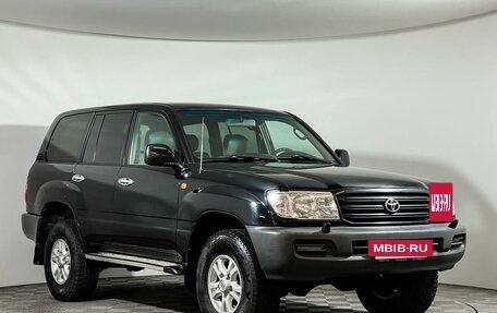 Toyota Land Cruiser 100 рестайлинг 2, 2004 год, 2 212 000 рублей, 3 фотография