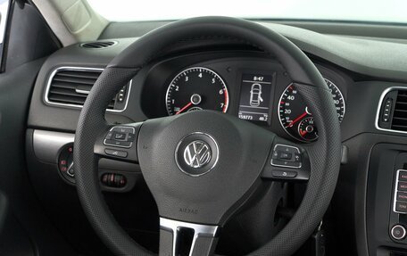 Volkswagen Jetta VI, 2013 год, 1 065 000 рублей, 12 фотография