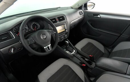 Volkswagen Jetta VI, 2013 год, 1 065 000 рублей, 13 фотография