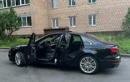 Audi A4, 2018 год, 2 700 000 рублей, 4 фотография
