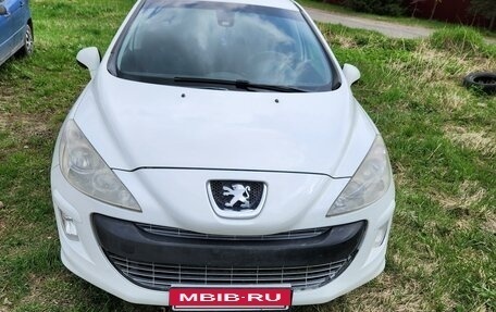 Peugeot 308 II, 2010 год, 510 000 рублей, 2 фотография