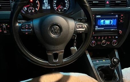 Volkswagen Jetta VI, 2014 год, 1 200 000 рублей, 8 фотография