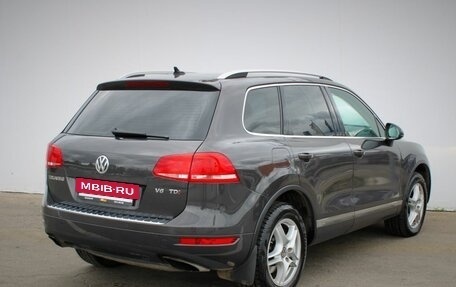 Volkswagen Touareg III, 2011 год, 1 890 000 рублей, 7 фотография