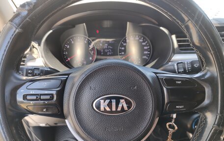 KIA Rio IV, 2018 год, 1 270 000 рублей, 8 фотография