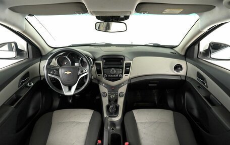Chevrolet Cruze II, 2012 год, 700 000 рублей, 5 фотография