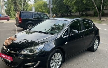 Opel Astra J, 2014 год, 1 165 000 рублей, 3 фотография