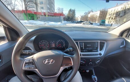 Hyundai Solaris II рестайлинг, 2021 год, 1 720 000 рублей, 13 фотография