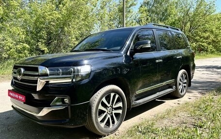 Toyota Land Cruiser 200, 2018 год, 8 350 000 рублей, 1 фотография
