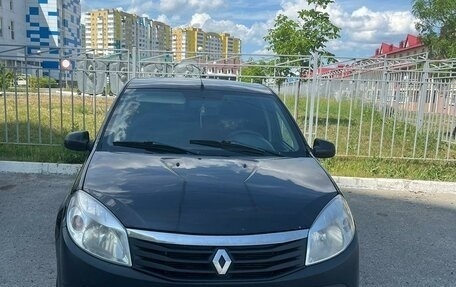 Renault Sandero I, 2014 год, 430 000 рублей, 2 фотография