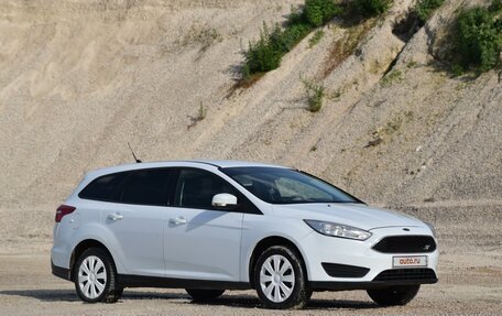 Ford Focus III, 2017 год, 870 000 рублей, 2 фотография