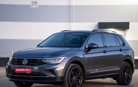 Volkswagen Tiguan II, 2021 год, 3 970 000 рублей, 1 фотография