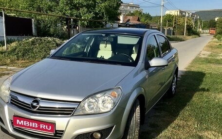 Opel Astra H, 2008 год, 700 000 рублей, 1 фотография