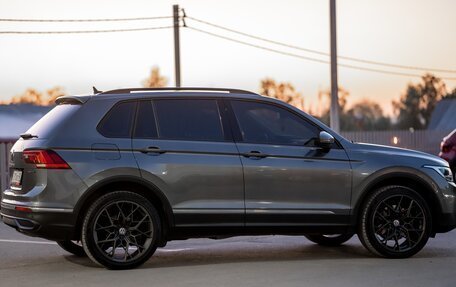 Volkswagen Tiguan II, 2021 год, 3 970 000 рублей, 4 фотография