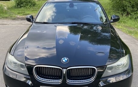 BMW 3 серия, 2011 год, 1 380 000 рублей, 2 фотография