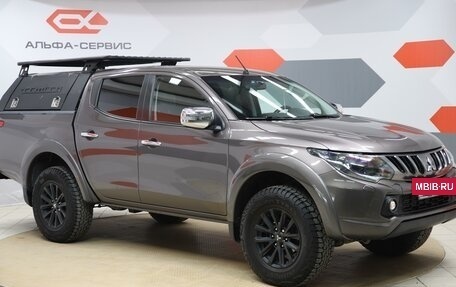 Mitsubishi L200 IV рестайлинг, 2017 год, 2 290 000 рублей, 3 фотография