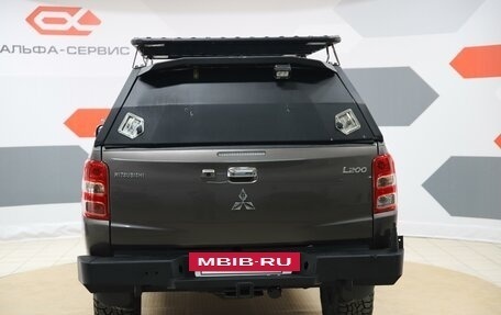 Mitsubishi L200 IV рестайлинг, 2017 год, 2 290 000 рублей, 6 фотография