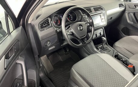 Volkswagen Tiguan II, 2018 год, 2 179 000 рублей, 6 фотография