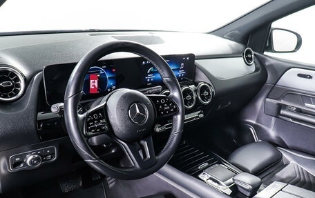 Mercedes-Benz B-Класс, 2018 год, 2 428 000 рублей, 15 фотография