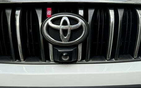 Toyota Land Cruiser Prado 150 рестайлинг 2, 2011 год, 3 000 000 рублей, 13 фотография