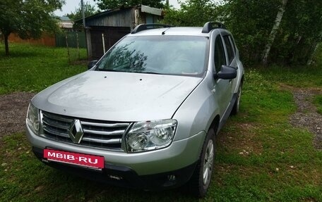 Renault Duster I рестайлинг, 2014 год, 870 000 рублей, 2 фотография